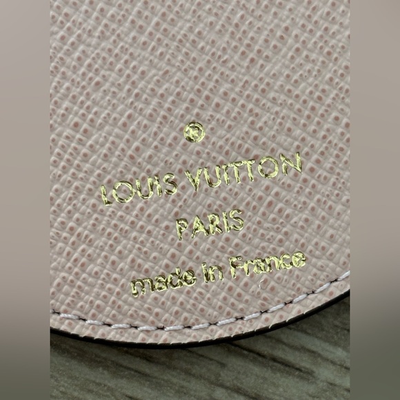 PRICE FIRM Louis Vuitton 2020 Vivienne Bag Charm & Key Holder - Picture 14 of 16